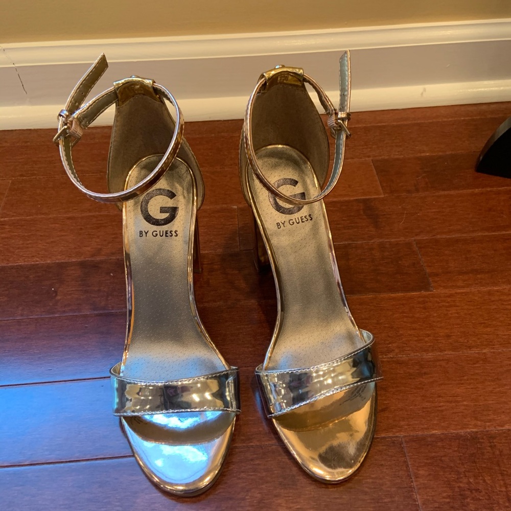 Guess Heels - Picture 2 of 6